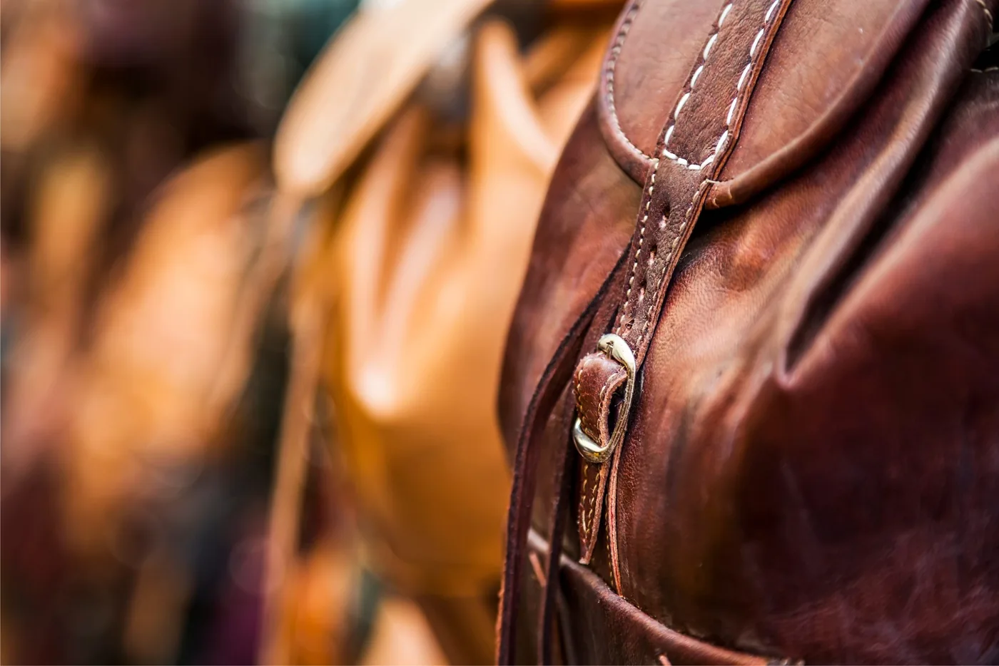 Leather travel bag